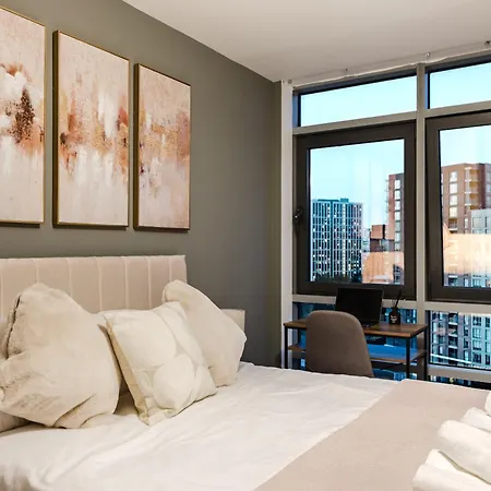 Stylish 2br - Sleeps 8 - - View